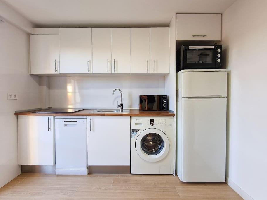 Encantador Duplex Para 6 A 1 Minuto De La Playa Бенальмадена Экстерьер фото
